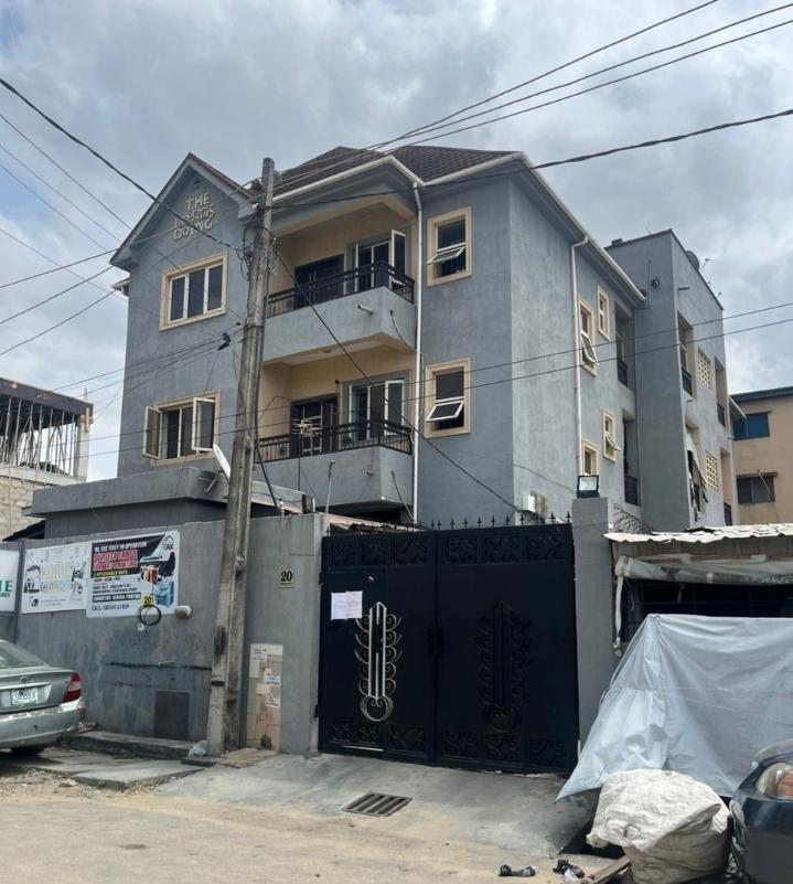 Block of 6 Units of 3-Bedroom Flats with Warehouse for Sale in Surulere, Lagos