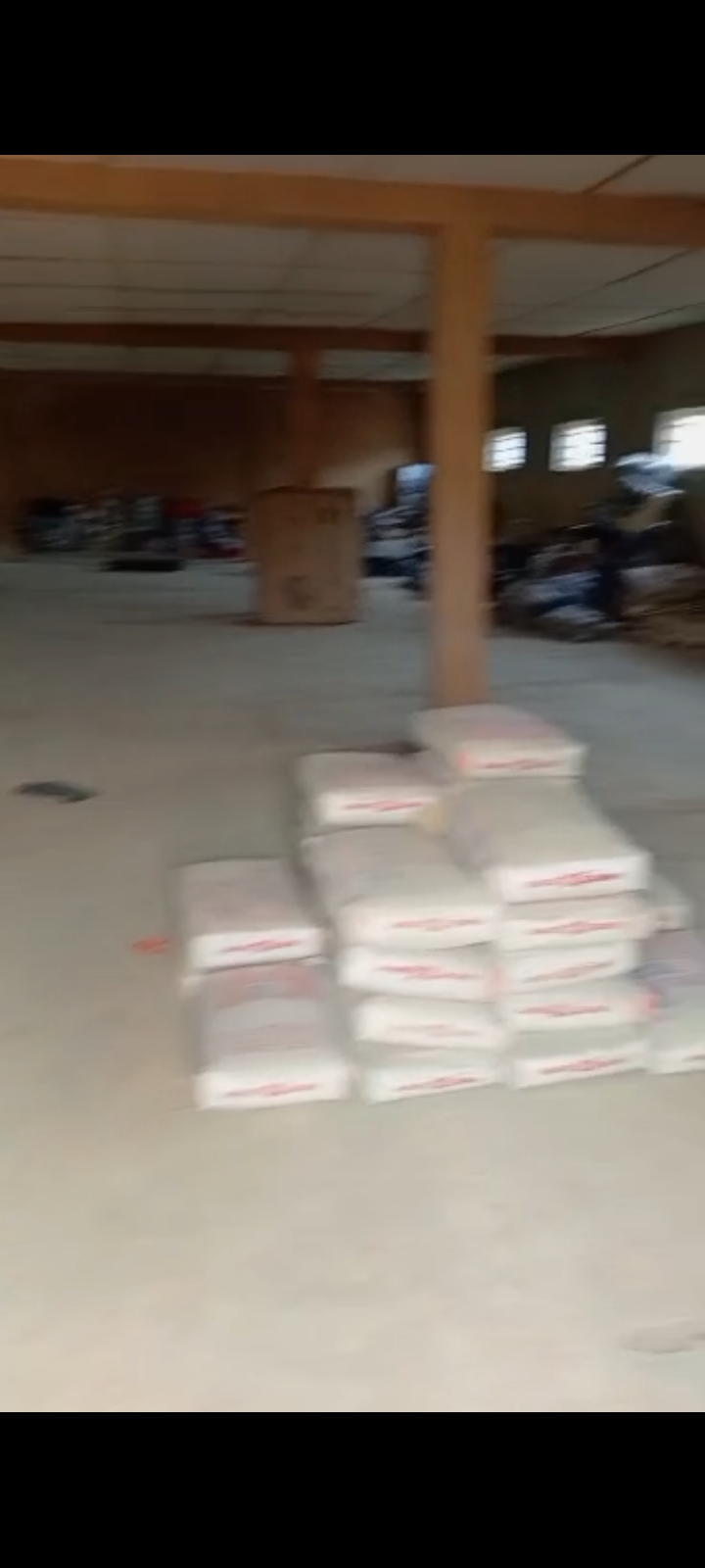 Brand new Warehouse in ijegun papa major Bustop close to road