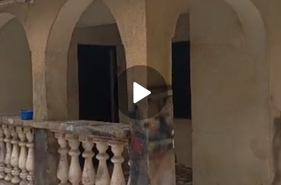 3 BEDROOM BUNGALOW IN A SPACIOUS COMPOUND @CLOSE TO OKEAFA BUS STOP, ISOLO LAGOS.