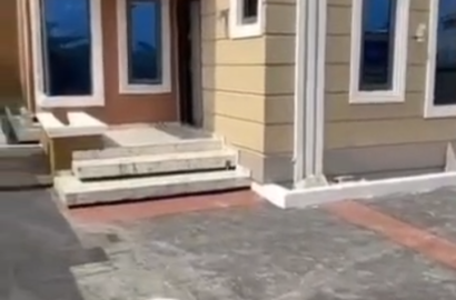 3 bedroom flat bungalow at off Ijegun road,ikotun.