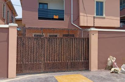 Renovated modern Mini Flat, Newly Built 4-Bedroom Detached Duplex, @ATUNRASE, GBAGADA
