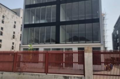 Prime Commercial Property in Lekki Phase 1 📍 Location: Lekki Phase 1, Lagos