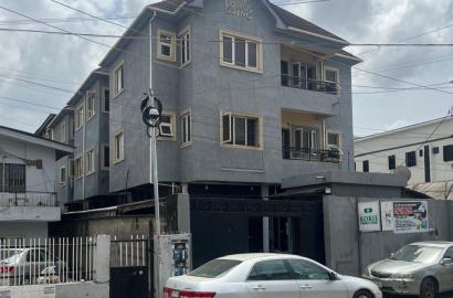 🏢 FOR SALE – BLOCK OF FLATS WITH WAREHOUSE 📍 Location: Off Alhaji Masha Road, Surulere, Lagos
