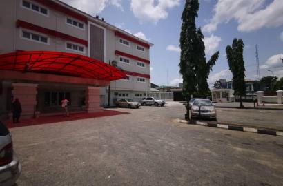 🏨 FOR SALE Hotel Property in GRA, Port Harcourt 📍 Location: GRA, Port Harcourt, Rivers State