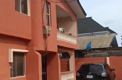 🏢 FOR SALE Block of 5 Flats 📍 Location: Ejigbo, Lagos