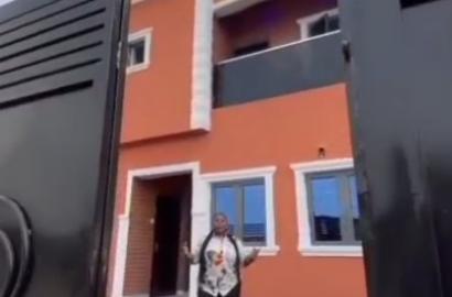 Fully Detached 4-Bedroom Duplex 📍 Location: Shagari Estate, Ipaja, Lagos