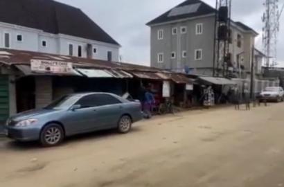 🏡 DIRECT BRIEF – FOR SALE 545 SQM Land with Demolishable Bungalow 📍 Location: Onibu Ore Street, Ikate, Close to Kilo, Surulere, Lagos