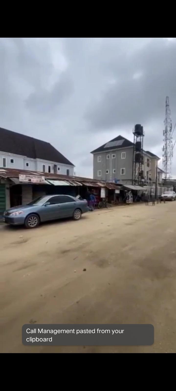 🏡 DIRECT BRIEF – FOR SALE 545 SQM Land with Demolishable Bungalow 📍 Location: Onibu Ore Street, Ikate, Close to Kilo, Surulere, Lagos