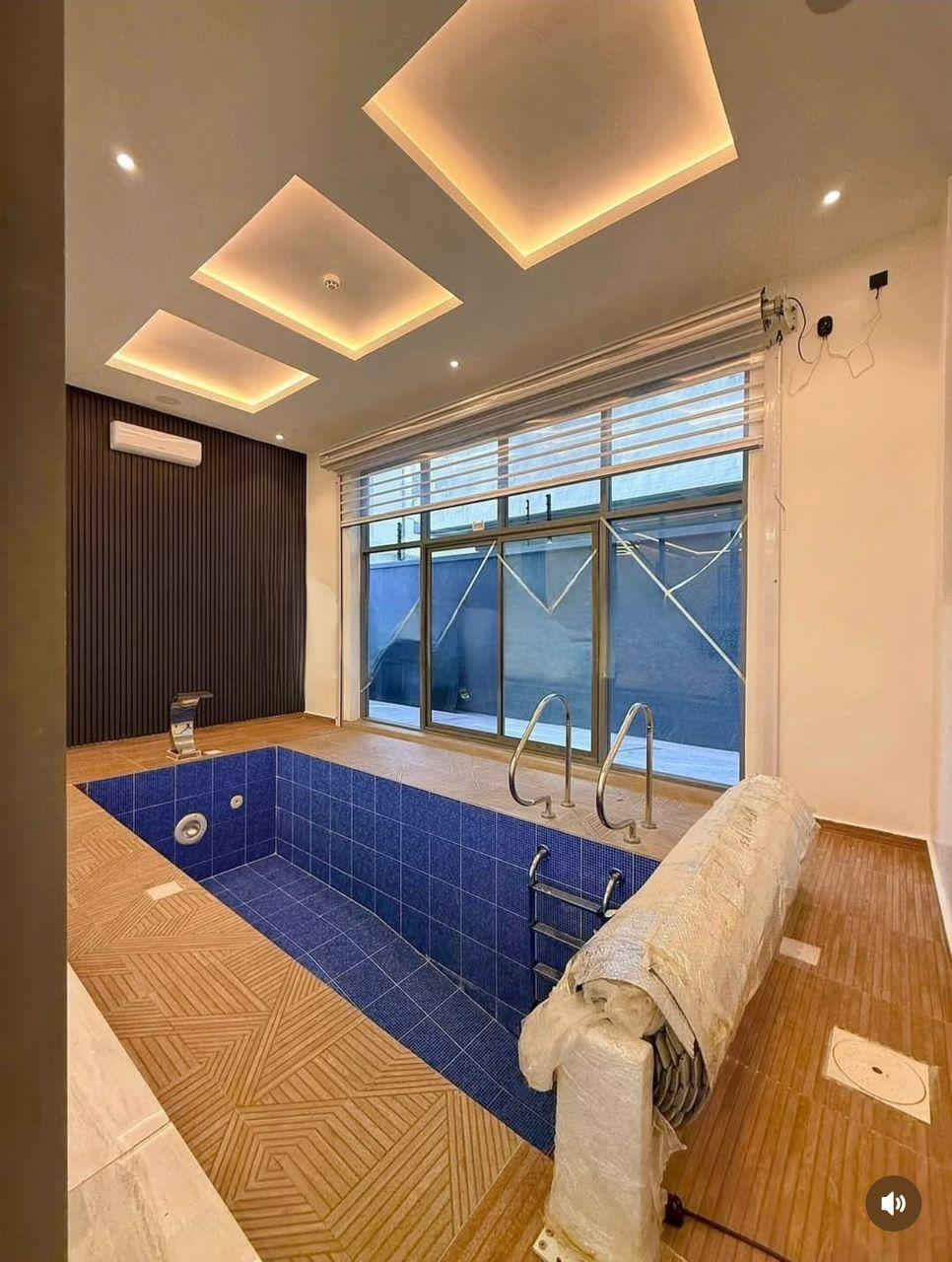 EXQUISITELY FULLY DETACHED DUPLEX FOR SALE.