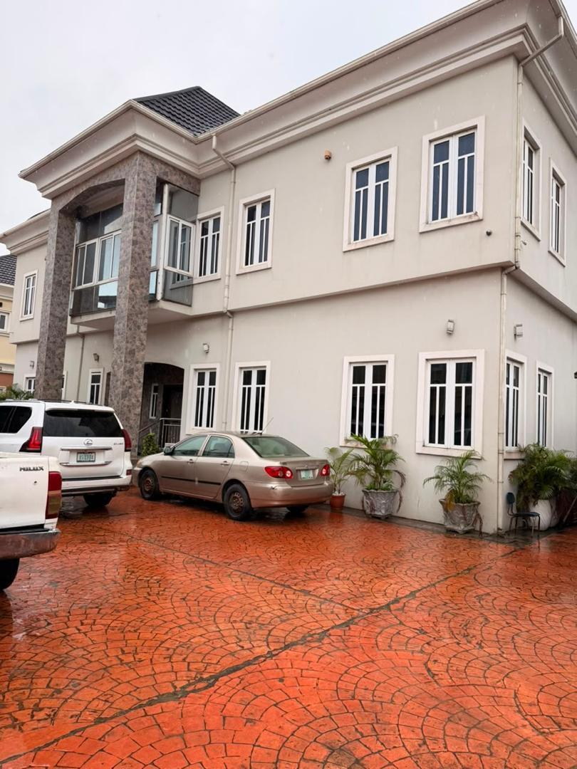 Exquisite 6-Bedroom Mansion for Sale | Ikeja GRA, Lagos