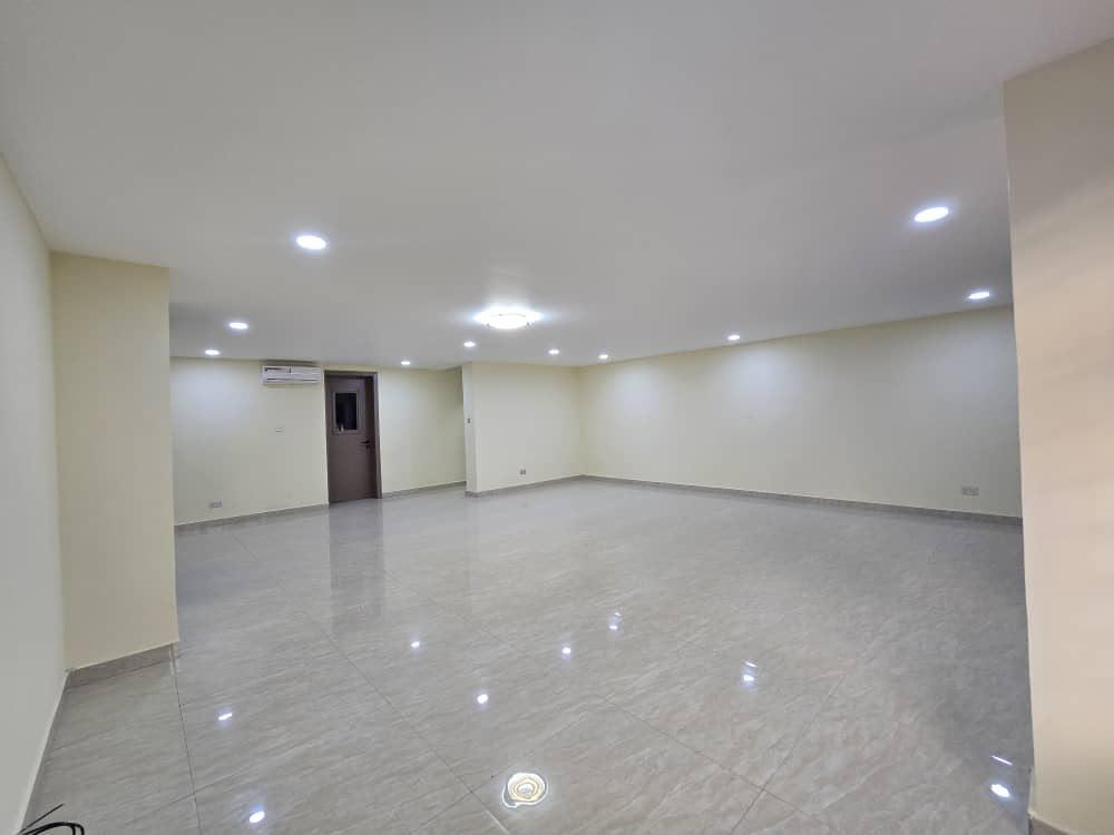 3-Bedroom Apartment with BQ for Rent at Banana Island