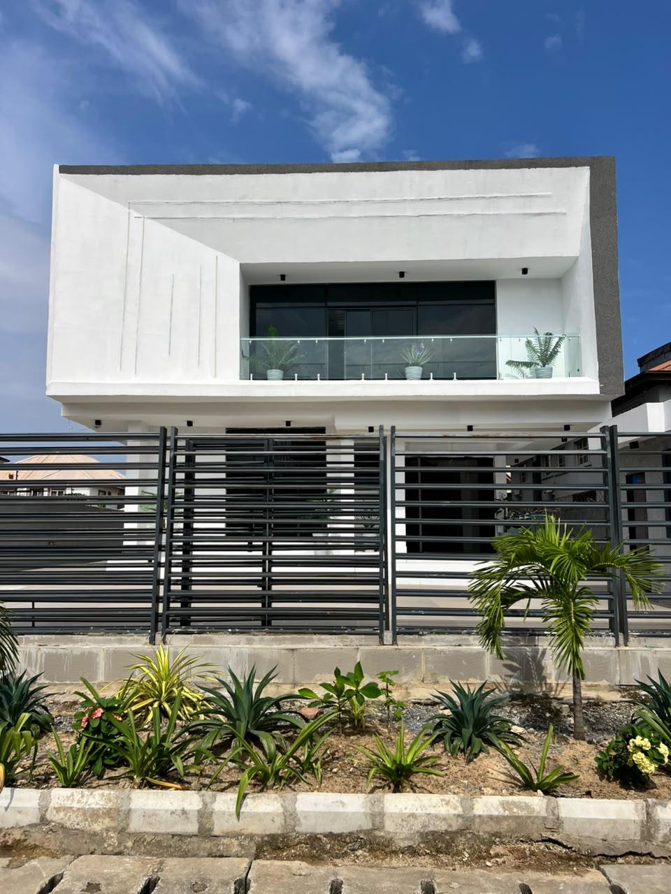 6-Bedroom Duplex with Pool, Cinema & Elevator at VGC Estate