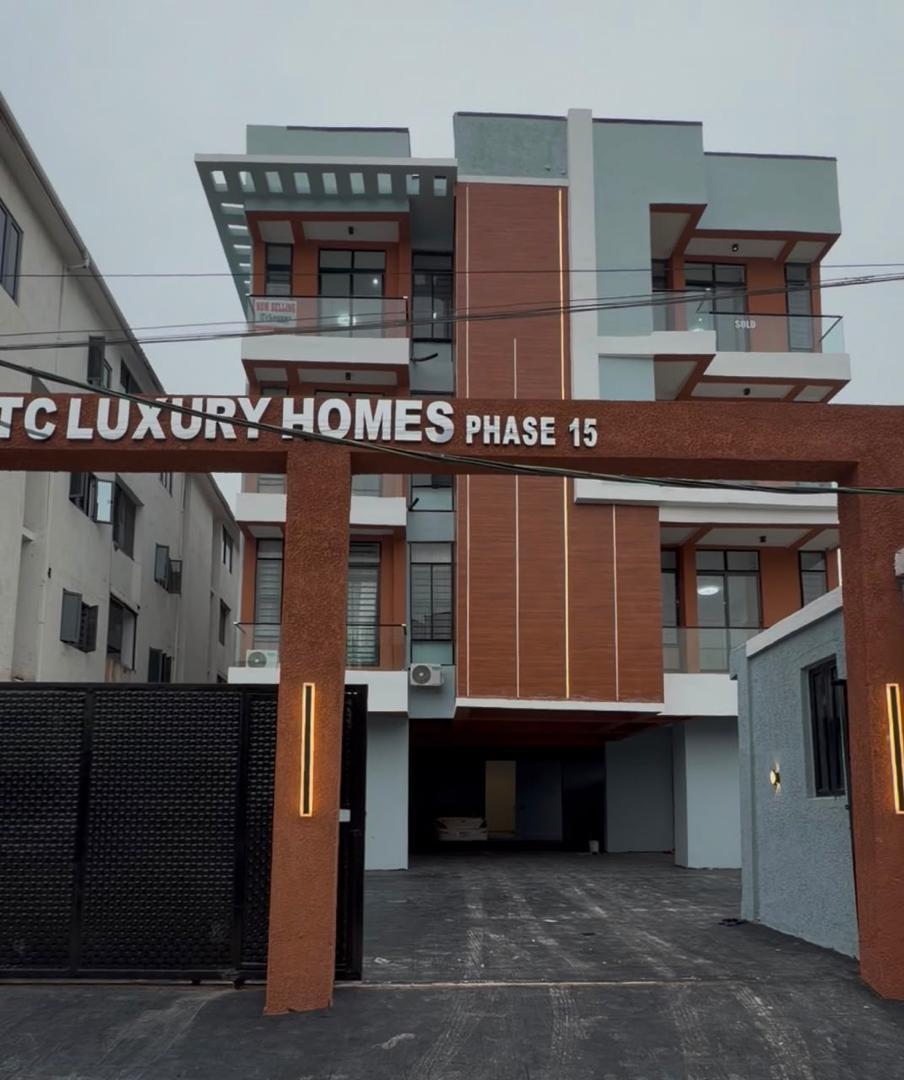2-Bedroom Apartment at Ologolo, Lekki
