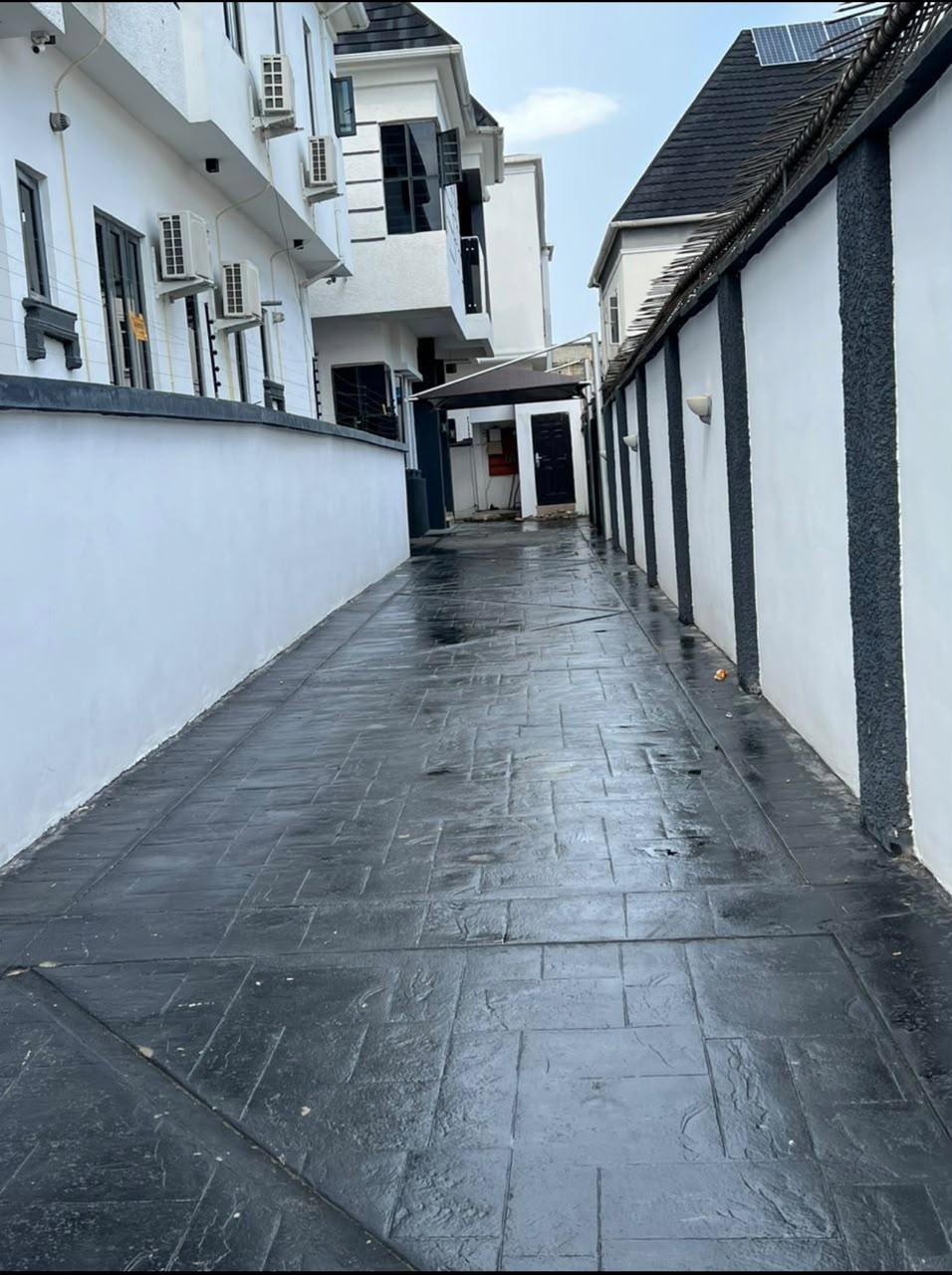 5-bedroom fully detached duplex with bq to let – chevron drive, lekki
